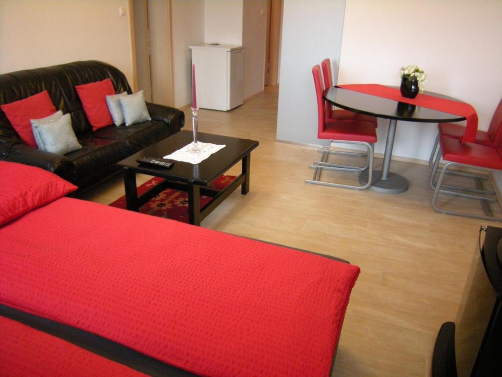 Vila Ema Apartments And Rooms Ljubljana Room photo